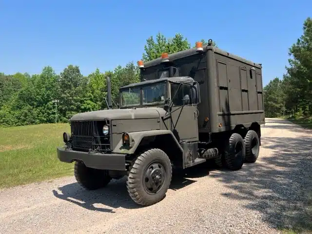 1966 M109A3 Jeep Kaiser - Image 2