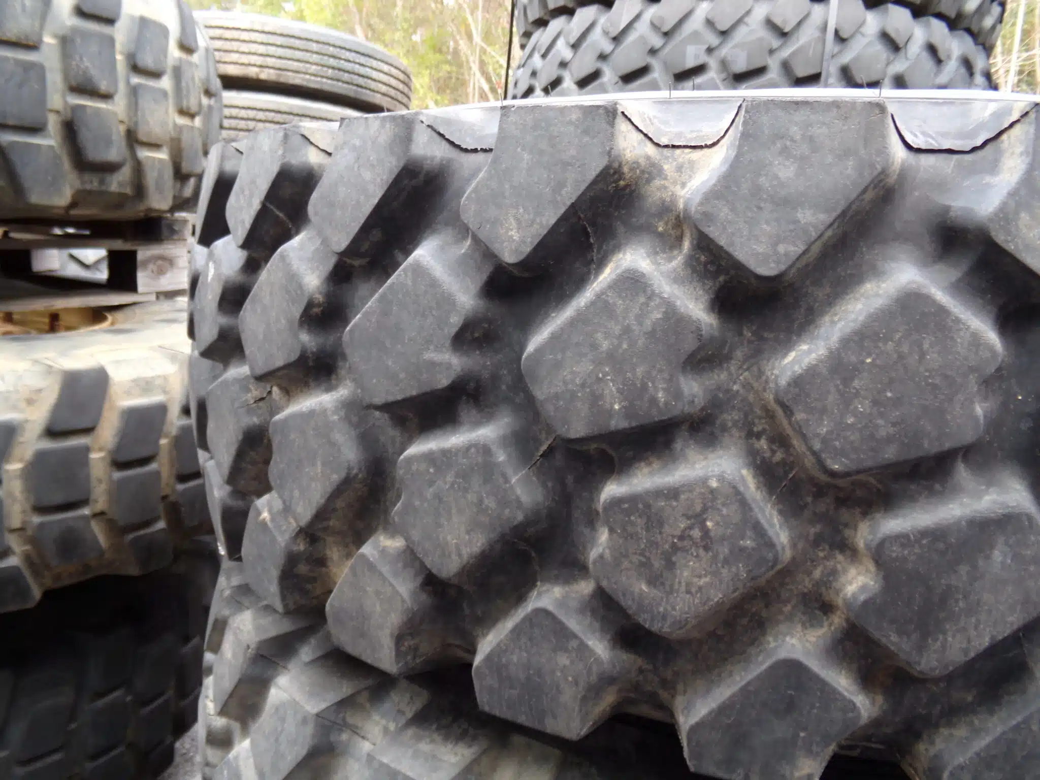 Michelin XZL 1400 x 20 Tires with Wheels (80% Tread) - Image 2
