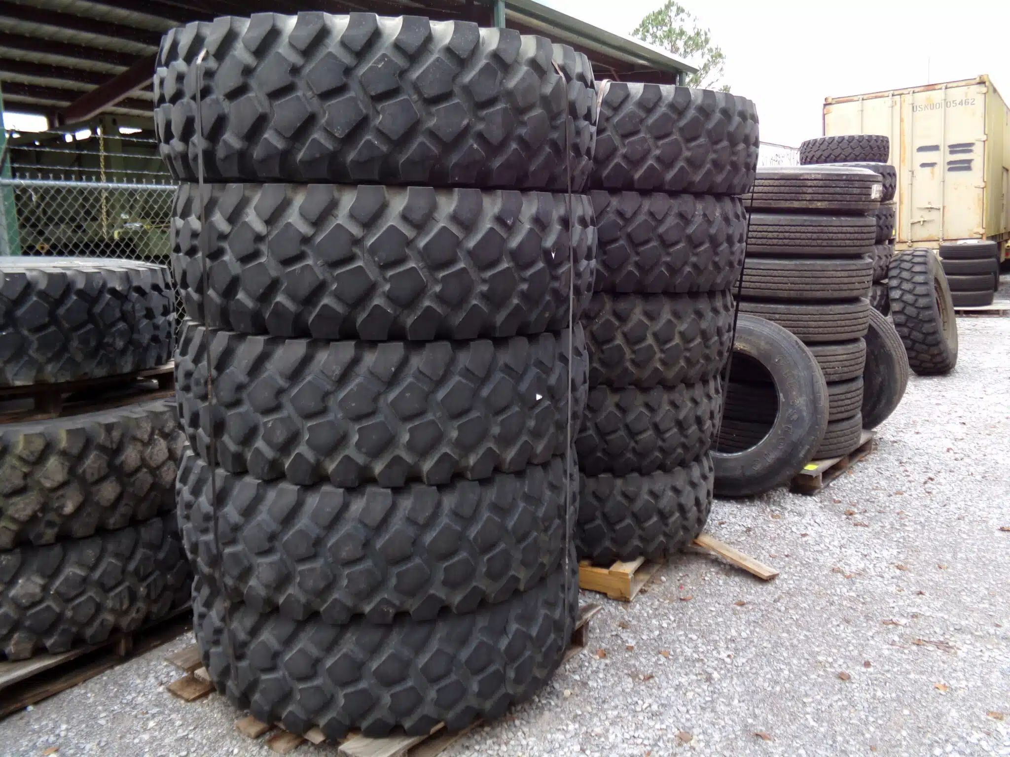 Michelin XZL 1600 x20 Tires