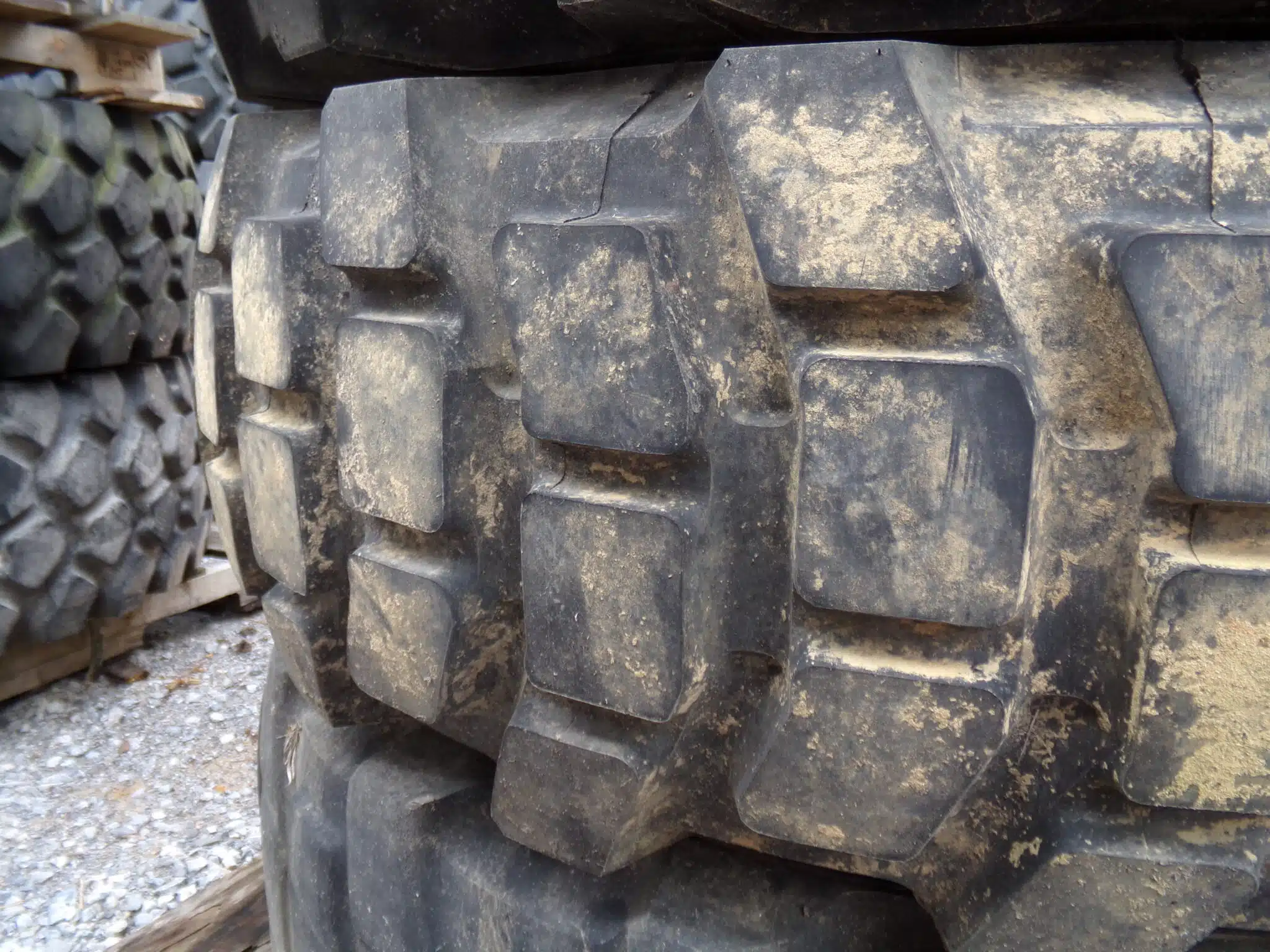 Michelin XL 1400 Sand Tread Tires with Rims - Image 2