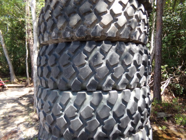 Michelin 1600 & 1400 Tires (Various Conditions) - Image 2