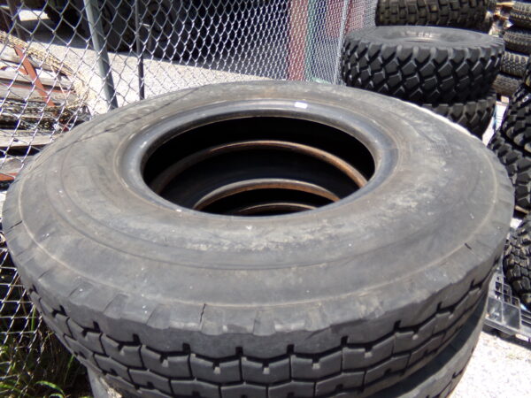 Goodyear G286 11.00R24 Tires - Image 2