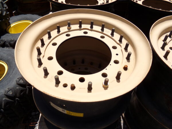 Titan Split Wheels for 7Ton MRAP Axle - Image 2