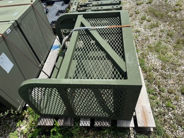 Vehicle Mounted Cargo Stowage Box - Image 3