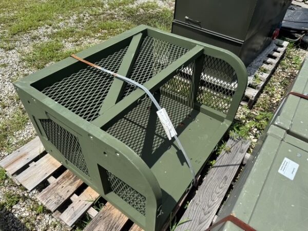 Vehicle Mounted Cargo Stowage Box